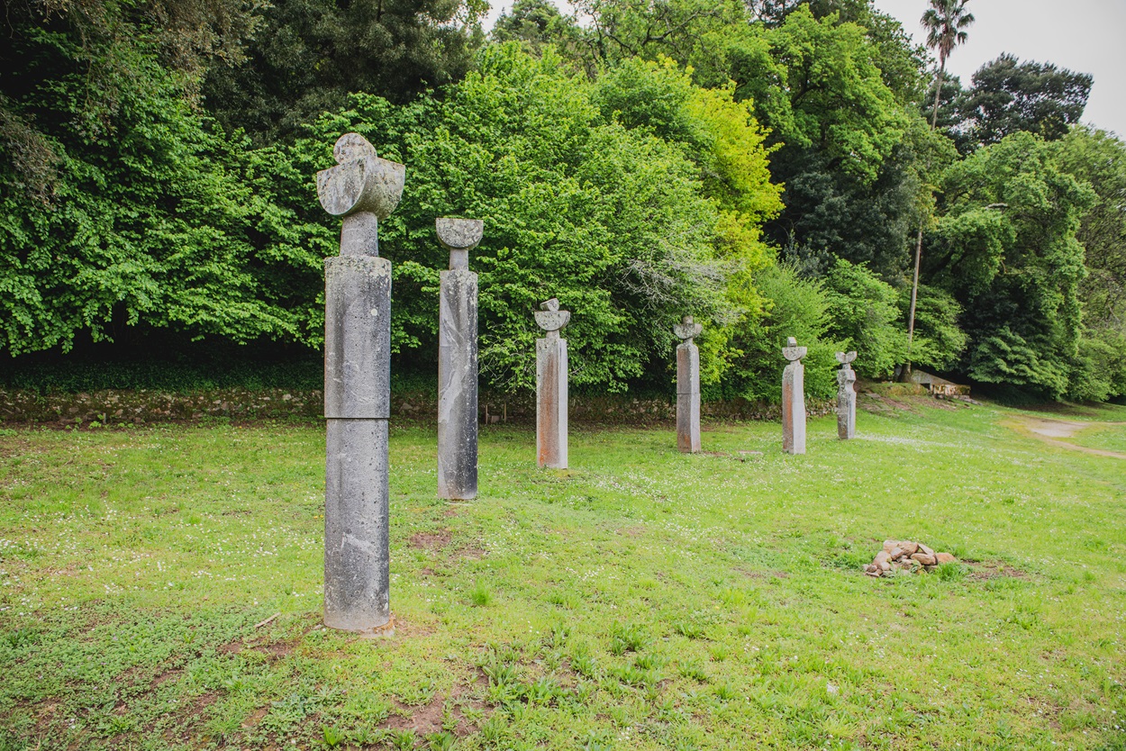 Conjunto escultórico em homenagem à Festa das Fogaceiras<span class="sub_portfolio">Vicente Gajardo [CL] </span> 1